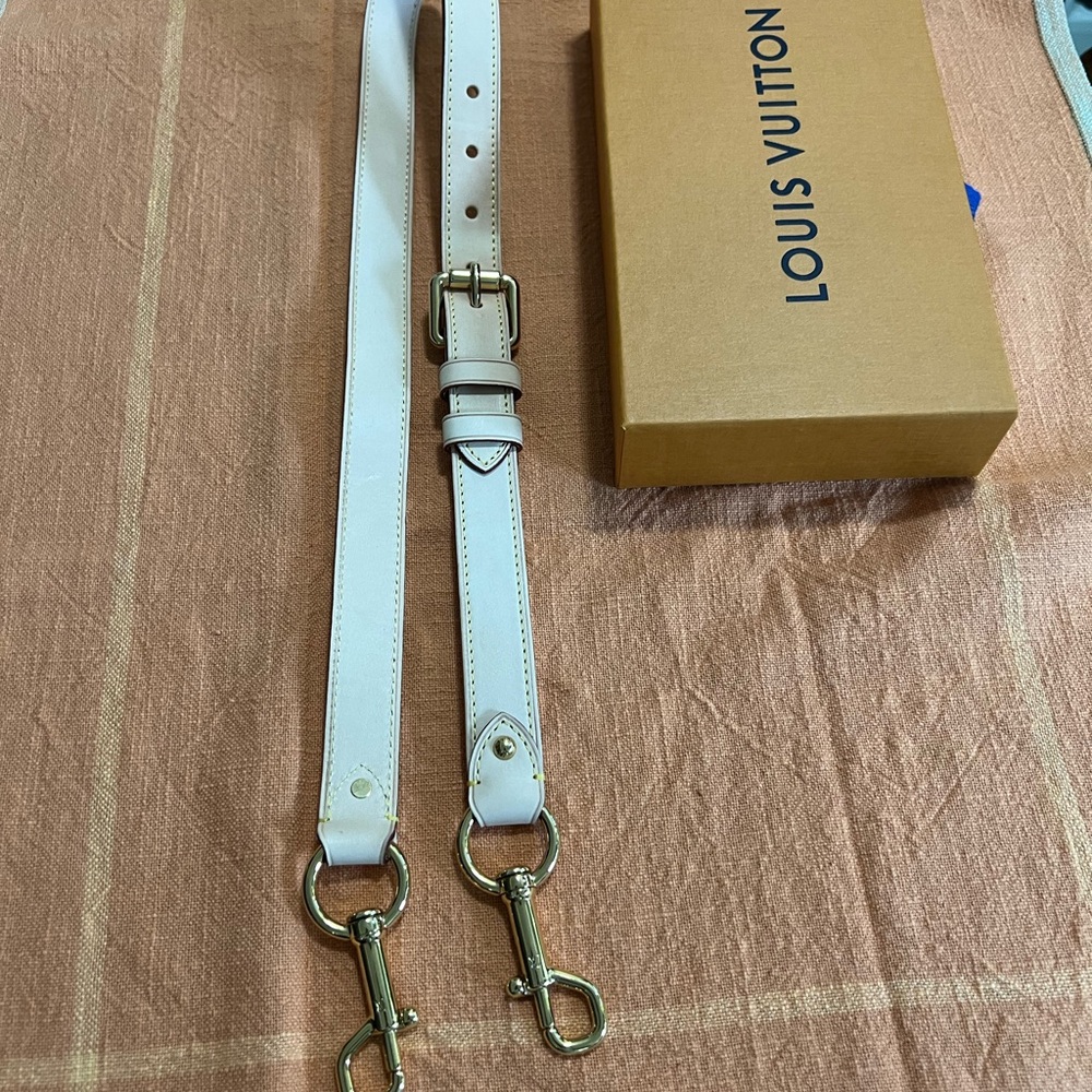 Louis Vuitton Vachetta Leather Bandouliere Strap